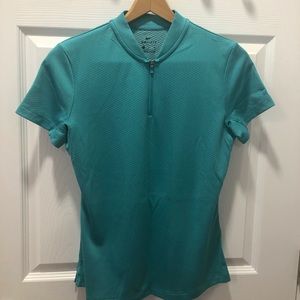 Nike women’s golf t-shirt